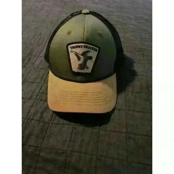 Trophy‎ Tracker Mallard Duck Patch Trucker Hat - Picture 1 of 4